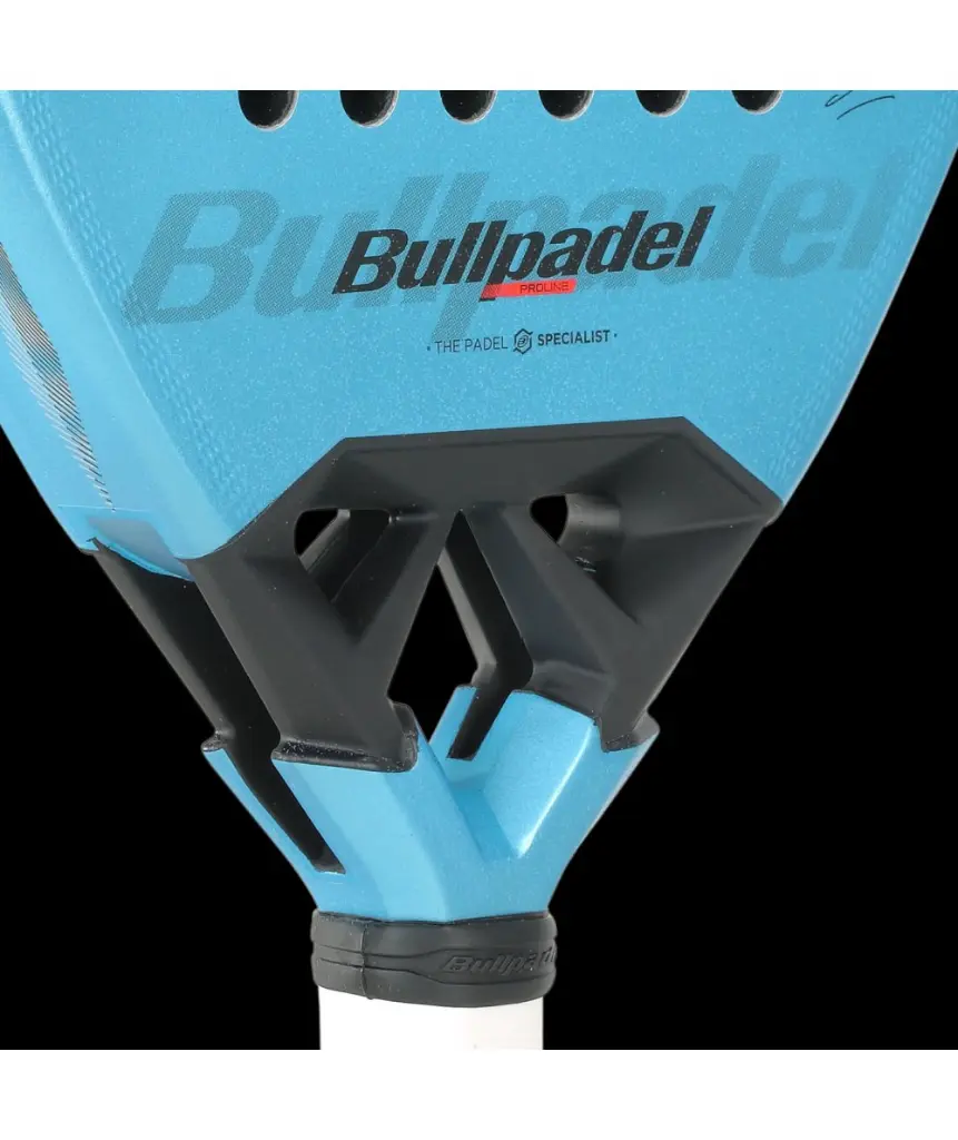 pala-bullpadel-vertex-05-w(4).webp